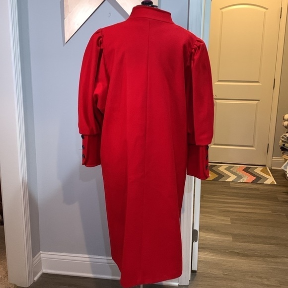 Vintage Lady Suzette women’s long, red peacoat - Picture 5 of 11